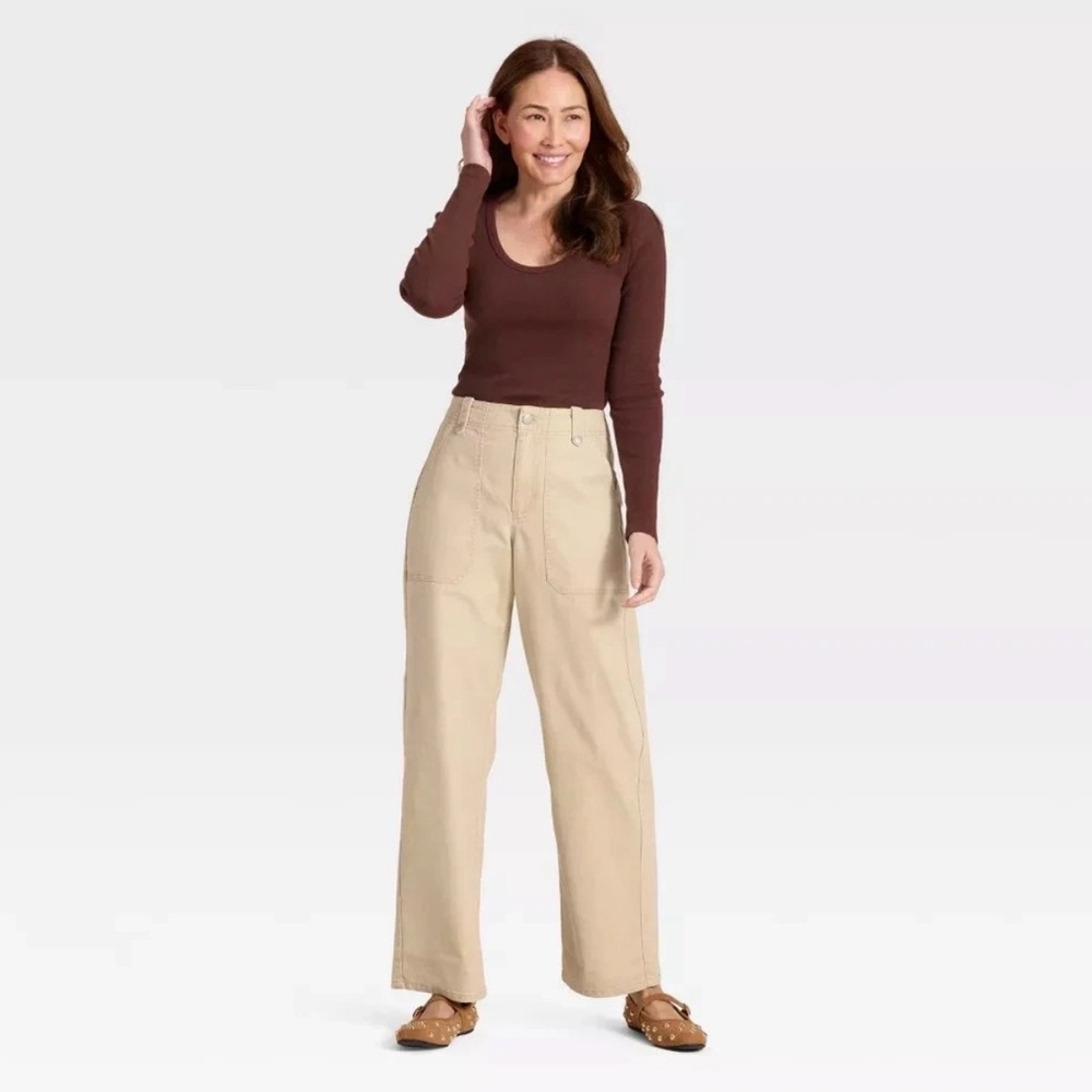 Women's Mid-Rise Straight Leg Cargo Pants - Universal Thread